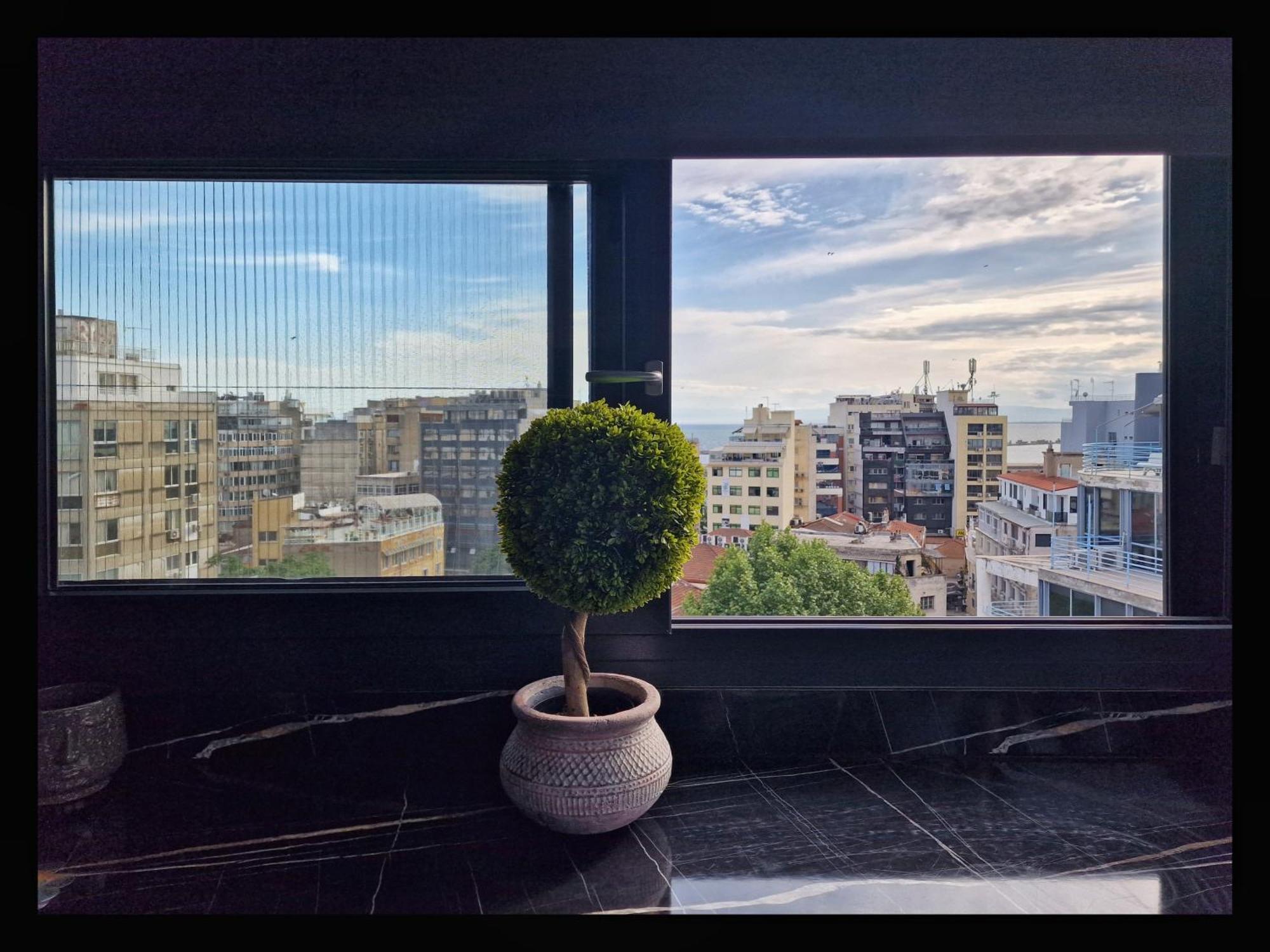 View In The Whole * Thessaloniki
